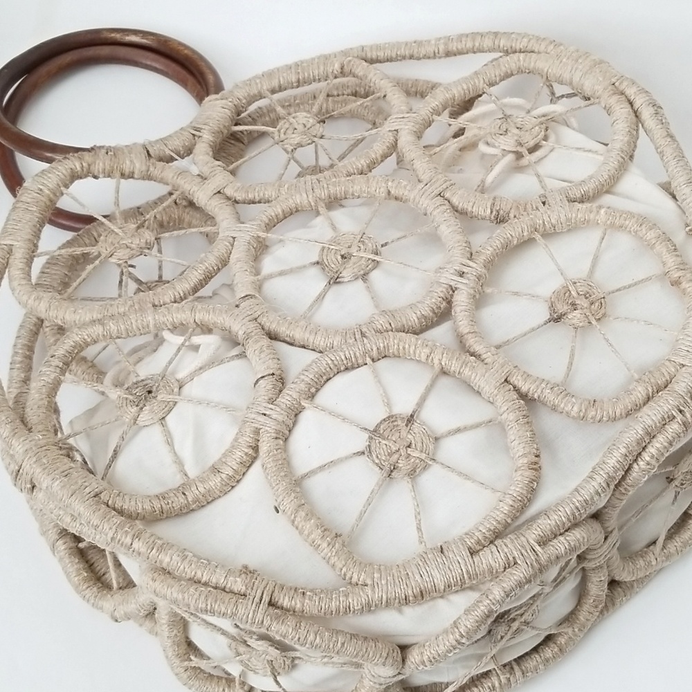 Ring Circle Bag - Picture 5 of 5